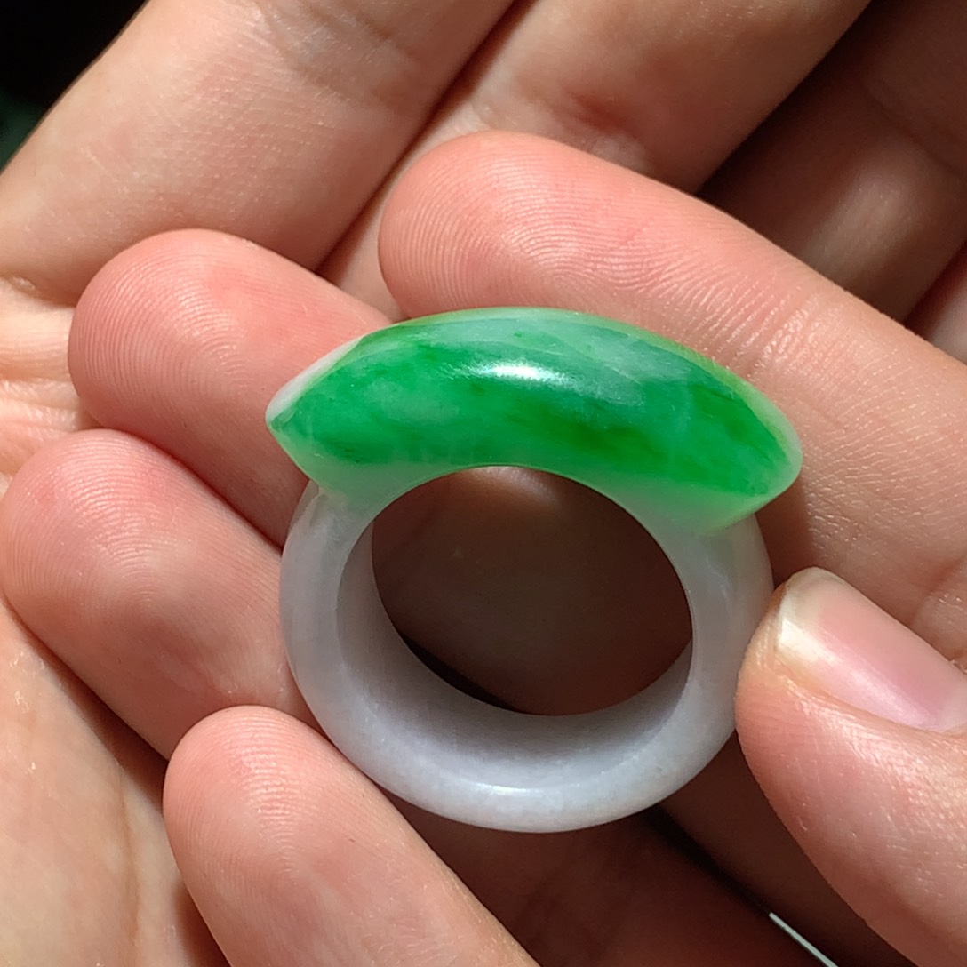 翡翠挂件未镶嵌茶*蛋