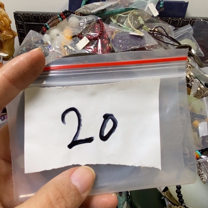 贵***哥娜娜文玩杂项专属链接