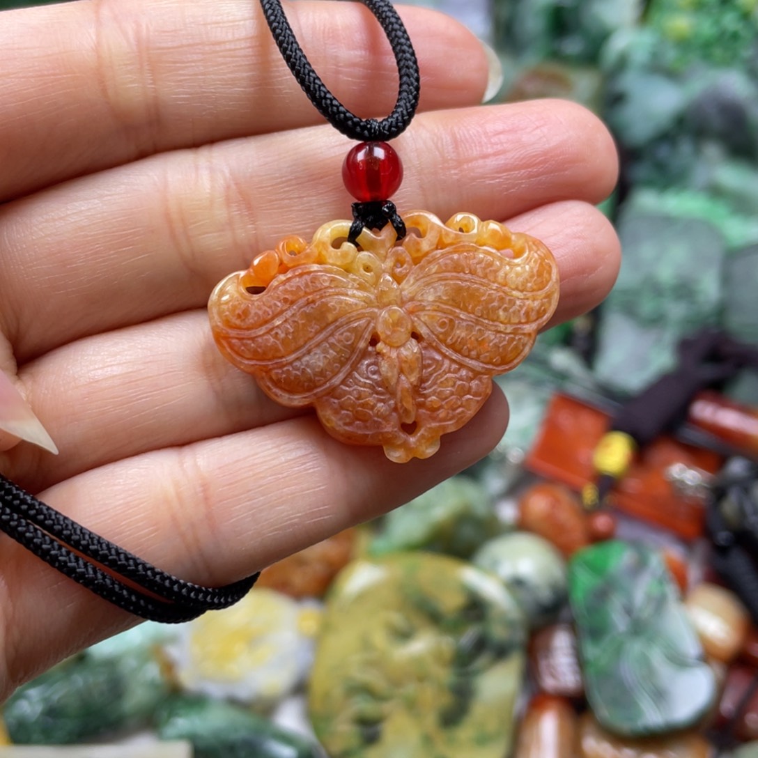 翡翠颈饰未镶嵌用****0牌子