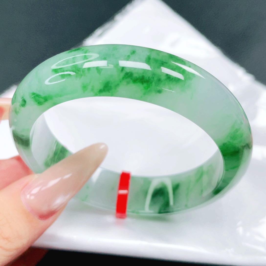 翡翠未镶嵌手镯53
