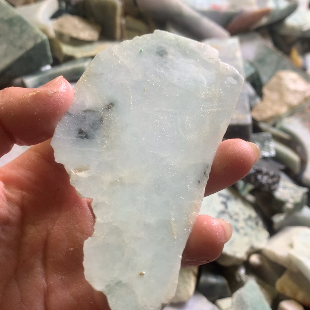 翡翠颈饰未镶嵌缅甸翡翠