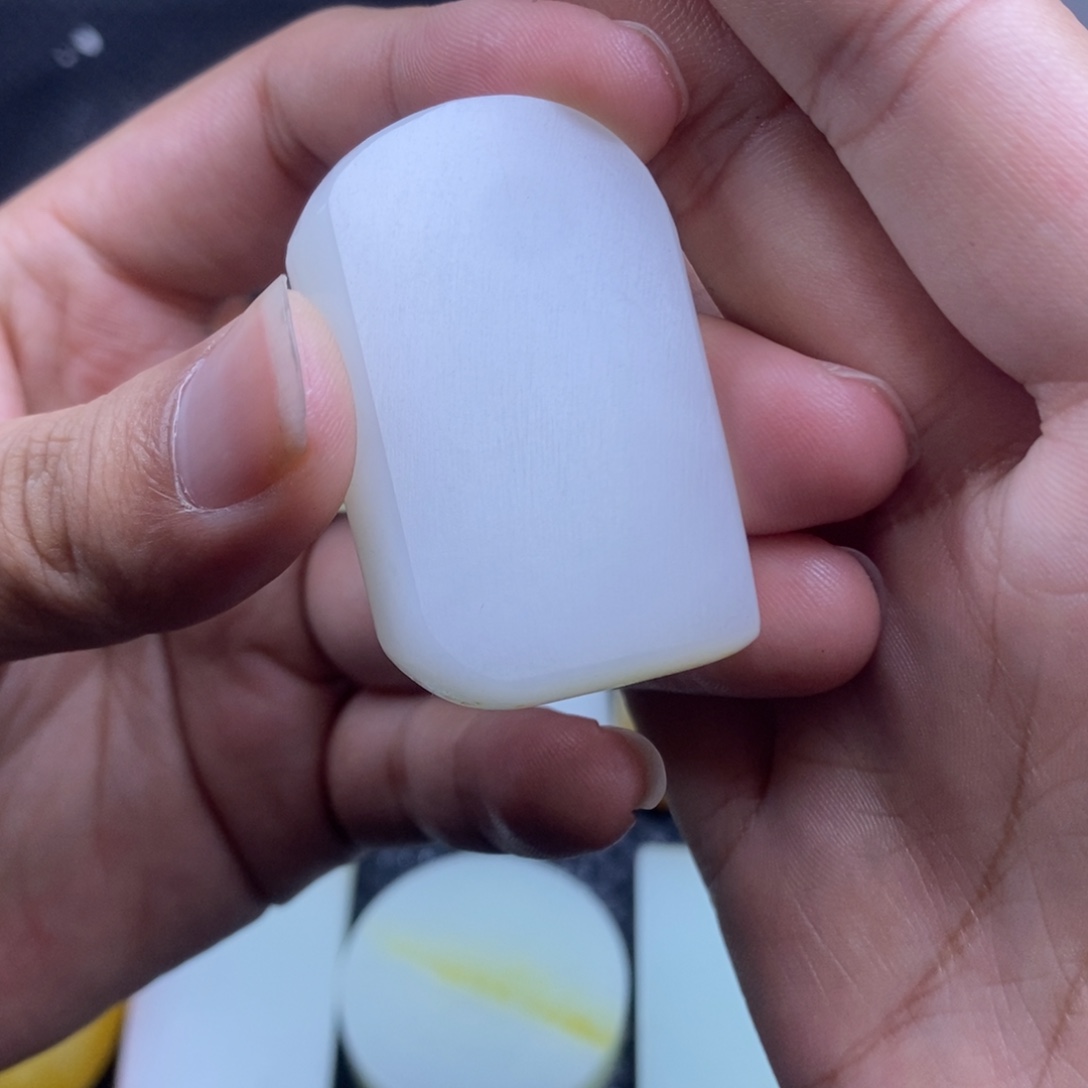 L***B定制和田玉未镶嵌定制