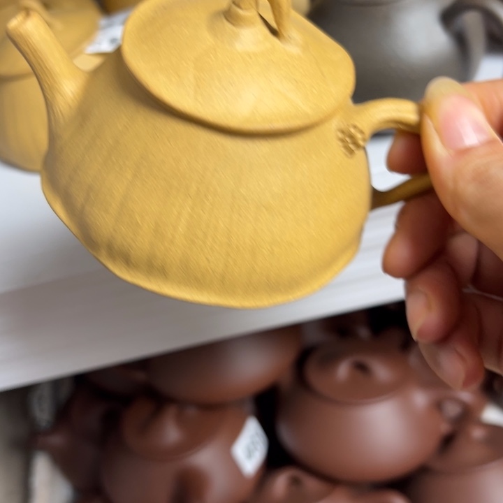 茶壶紫砂黄金段瑕疵140