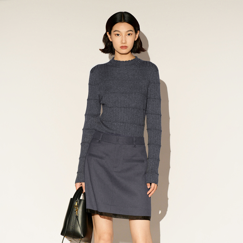 XG雪歌灰色打底衫弹力套头毛衫毛针织衫XL111027A183