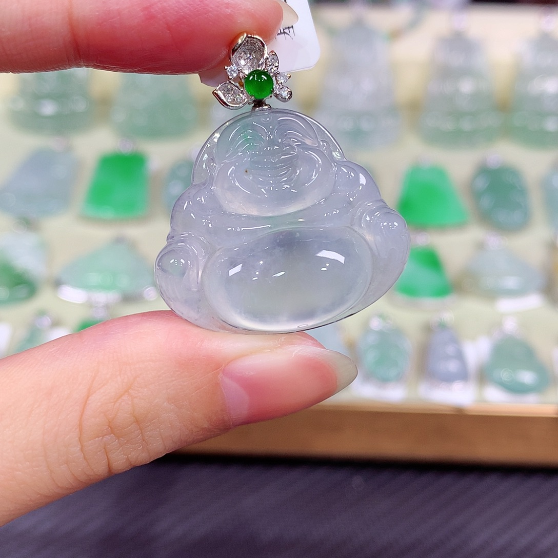 翡翠18K金镶嵌颈饰佛公