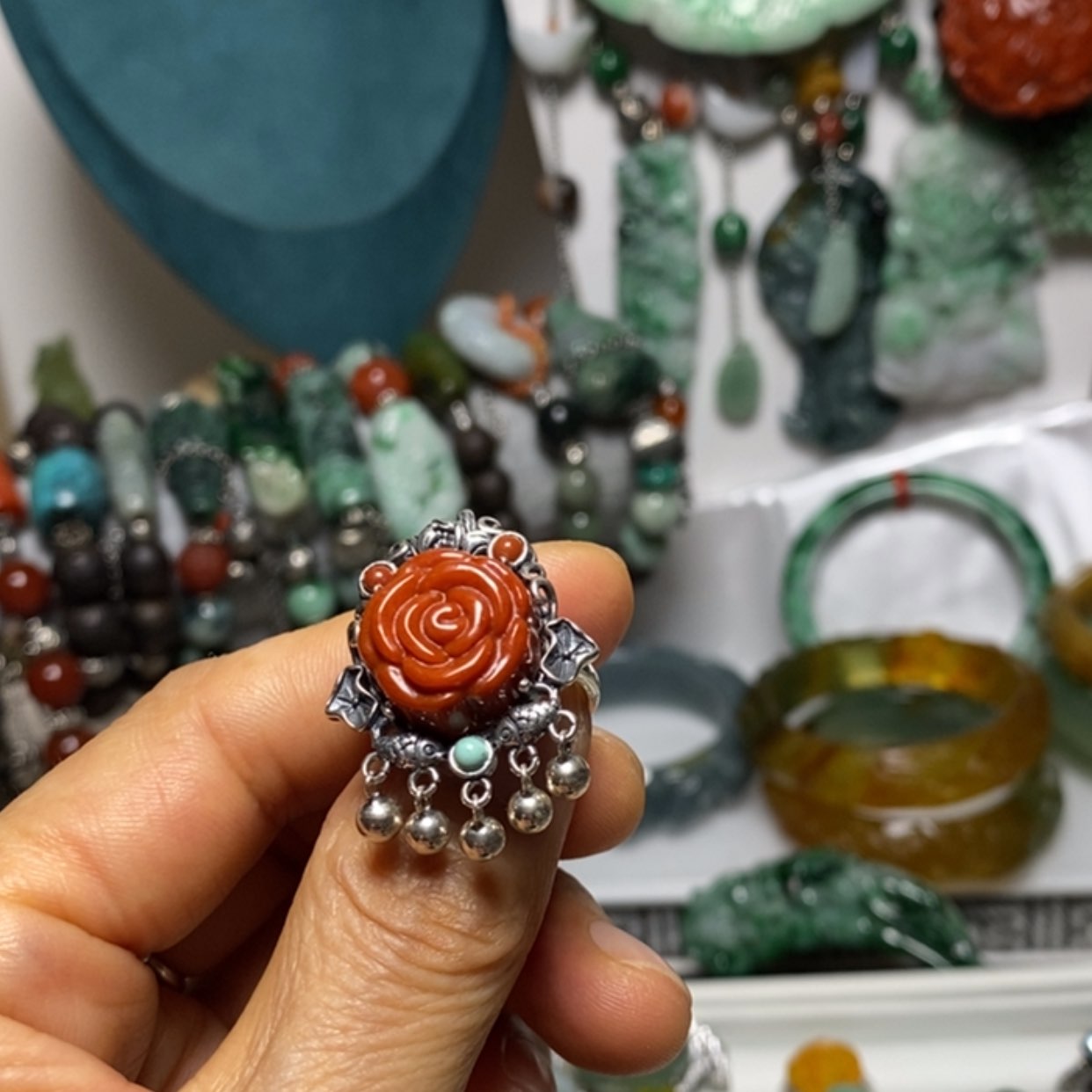 【闪购商品】翡翠吊坠(赠链)未镶嵌咻**～