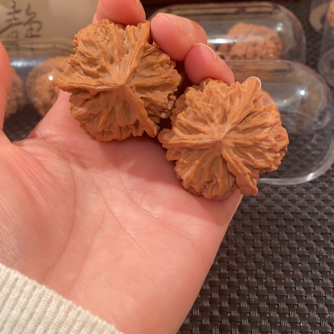 文玩核桃吊坠45全品帝王正奔