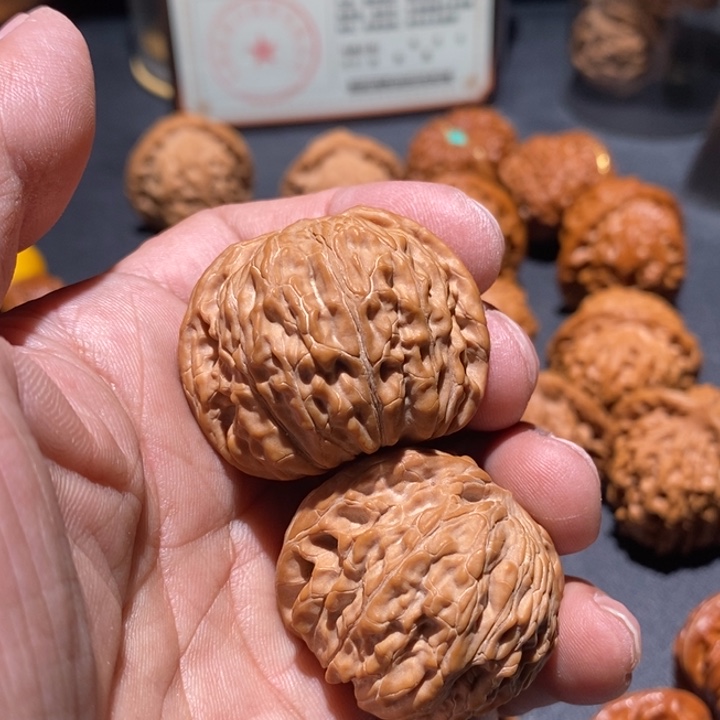 文玩核桃吊坠J**Y磨盘