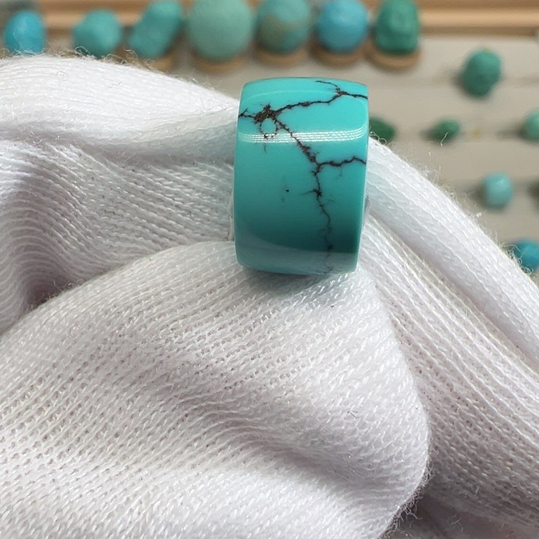 绿松石配饰未镶嵌