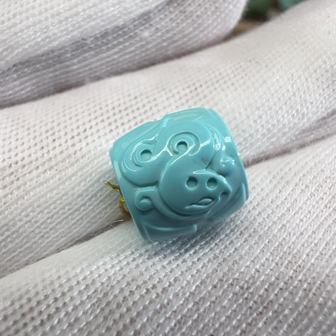 绿松石配饰未镶嵌