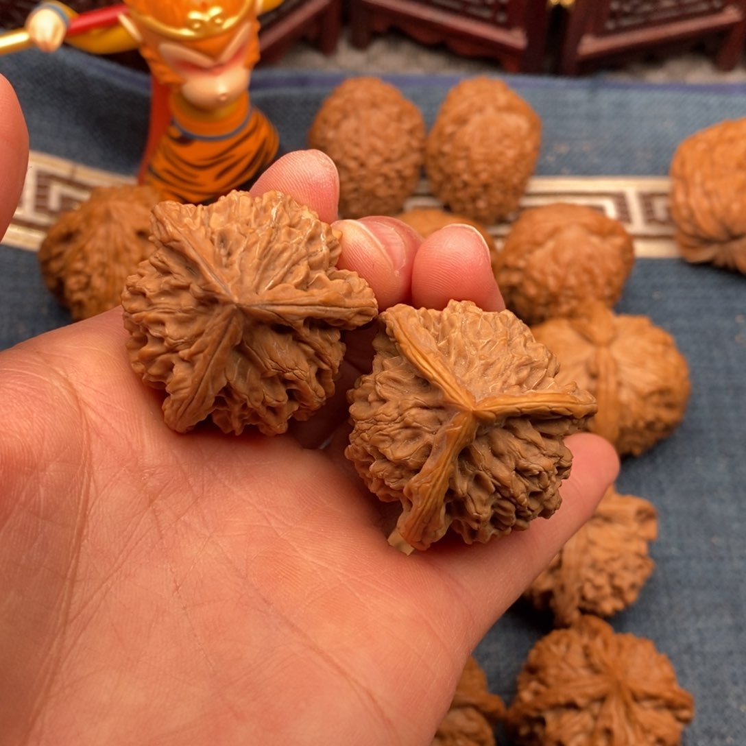 文玩核桃把件36正奔