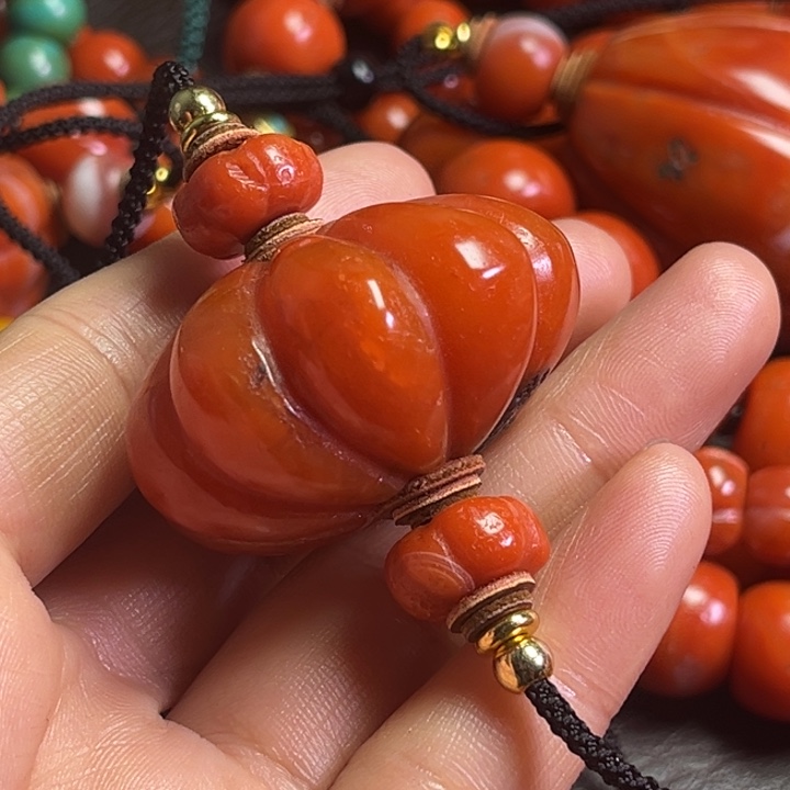 颈饰琉璃z**s琉璃………..