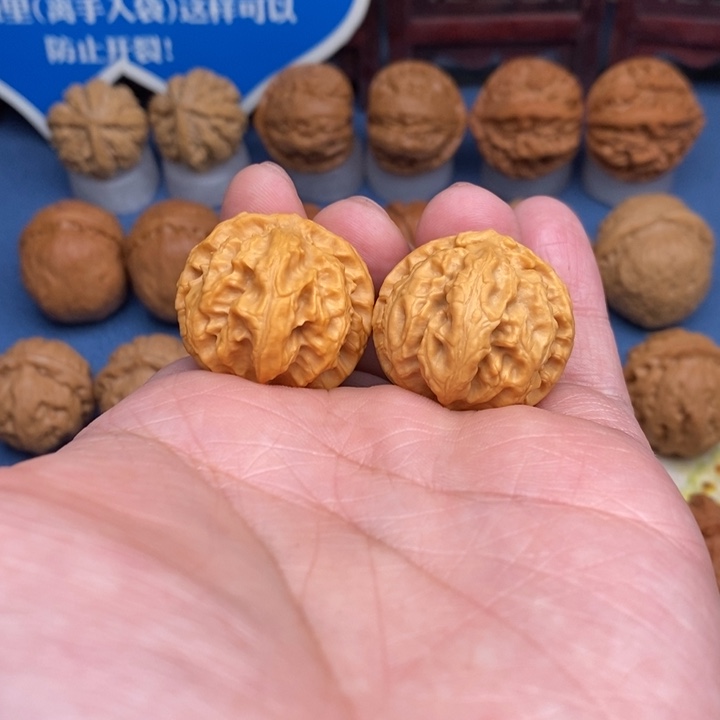 文玩核桃把件…………