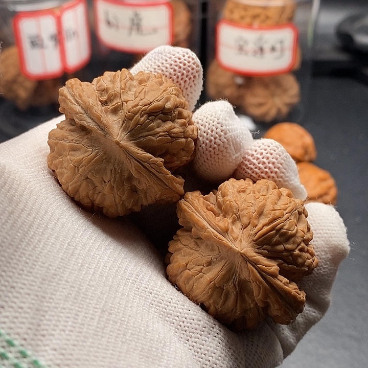 文玩核桃把件核鼎