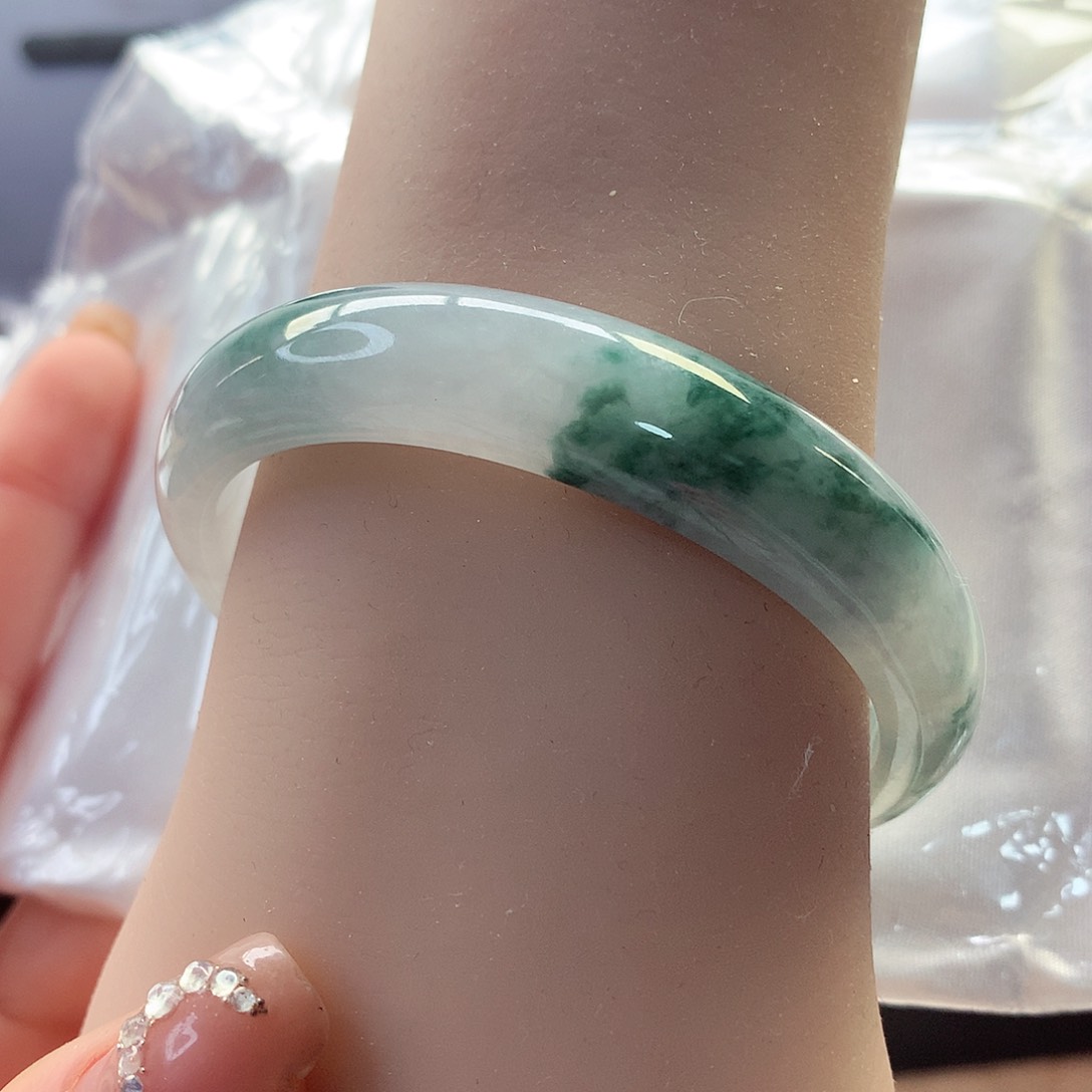 翡翠手镯（贵妃镯）未镶嵌天然翡翠53贵妃飘墨绿花