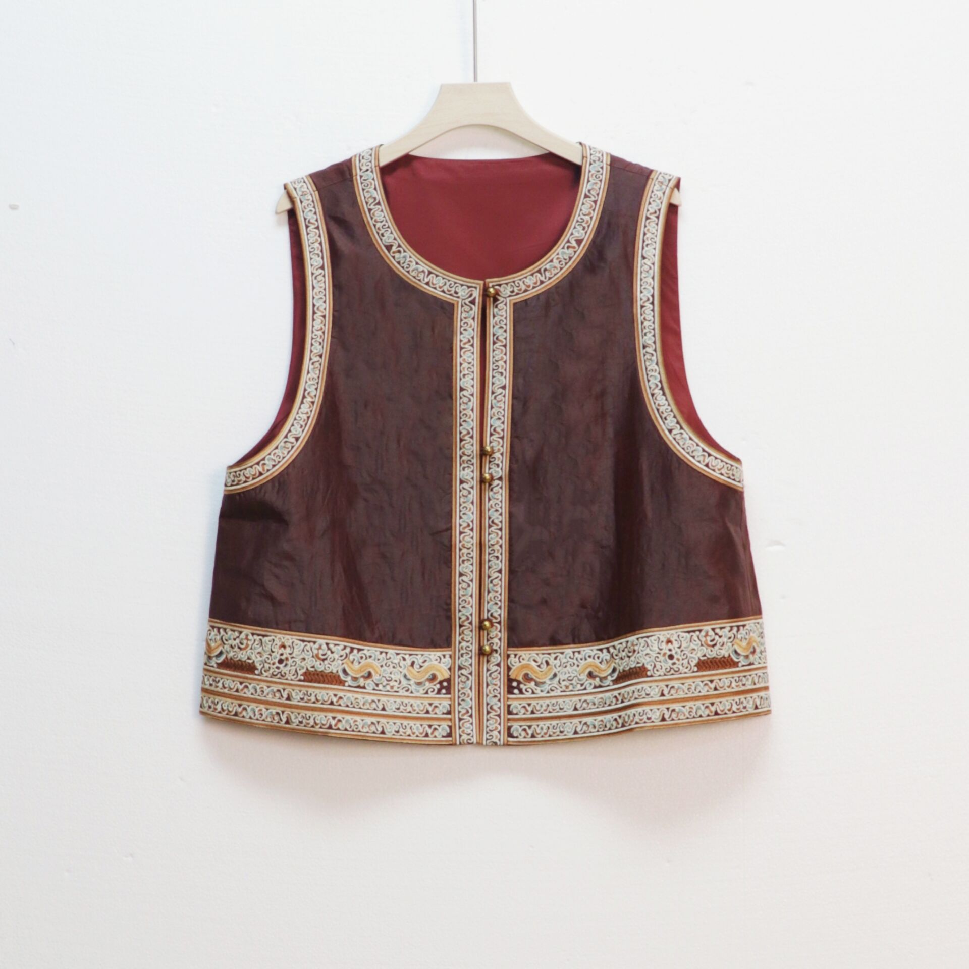 枣木香云国风纱刺绣马甲/复古时尚休闲非遗工艺穿出东方古韵