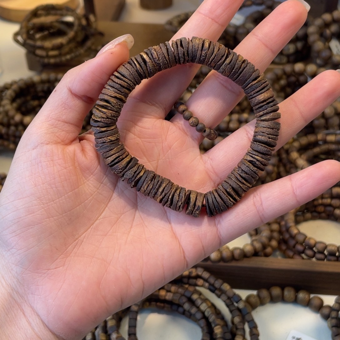 沉香卡1.0片珠10克+