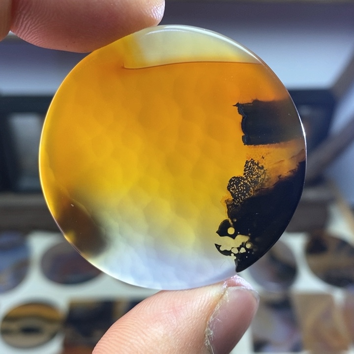 玛瑙/玉髓颈饰未镶嵌