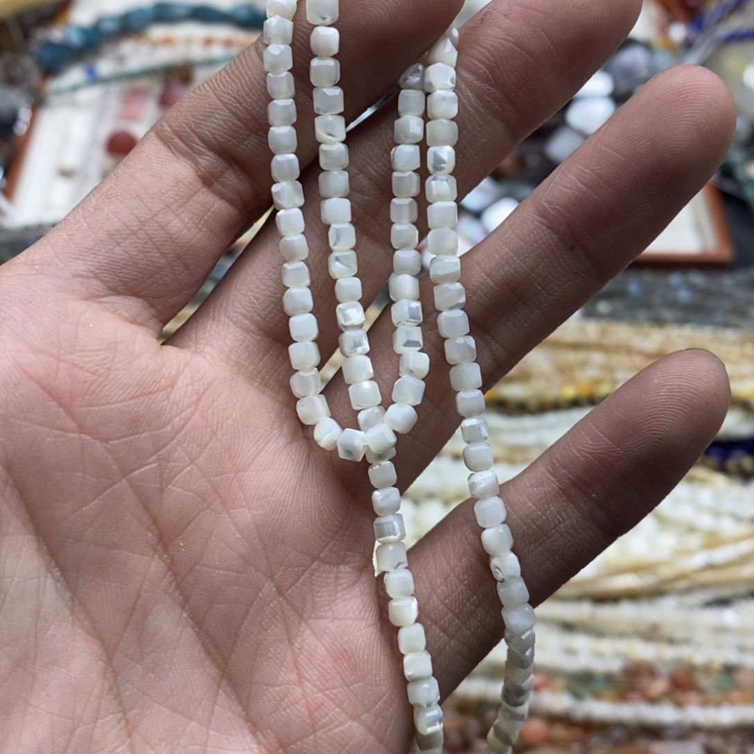 玛瑙/玉髓未镶嵌珠宝半成品一条天然精品3mm白马蹄螺方糖切面
