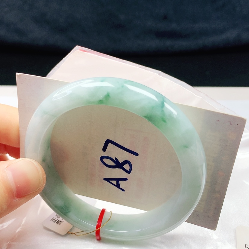 【闪购商品】翡翠手镯未镶嵌57➕圈口