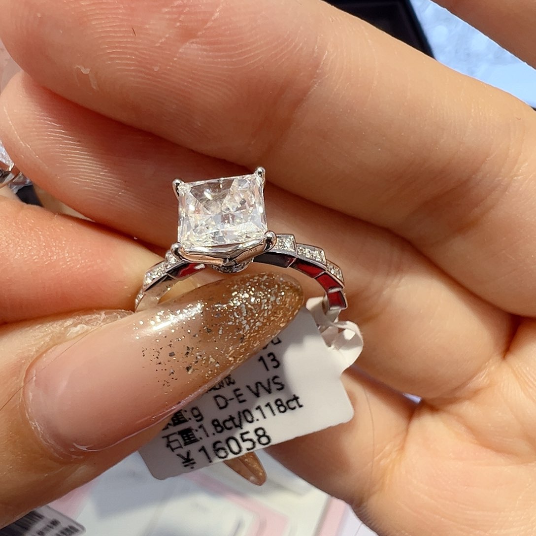 实验室培育钻石18K金镶嵌