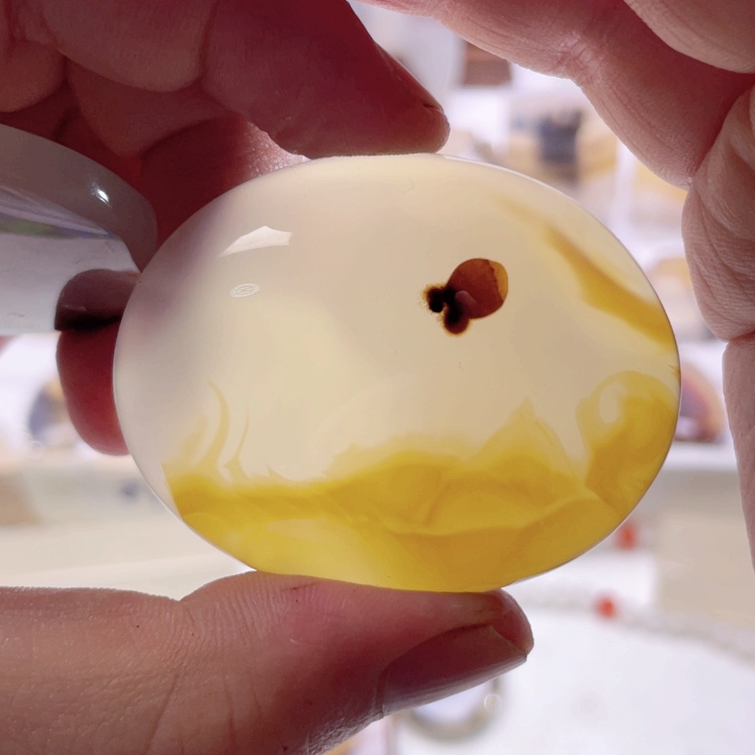 玛瑙/玉髓颈饰未镶嵌赵**.