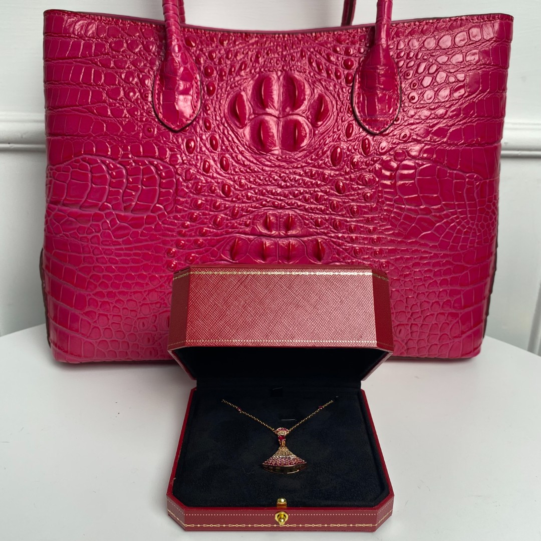 2122项链--时尚优雅设计项链赠礼盒