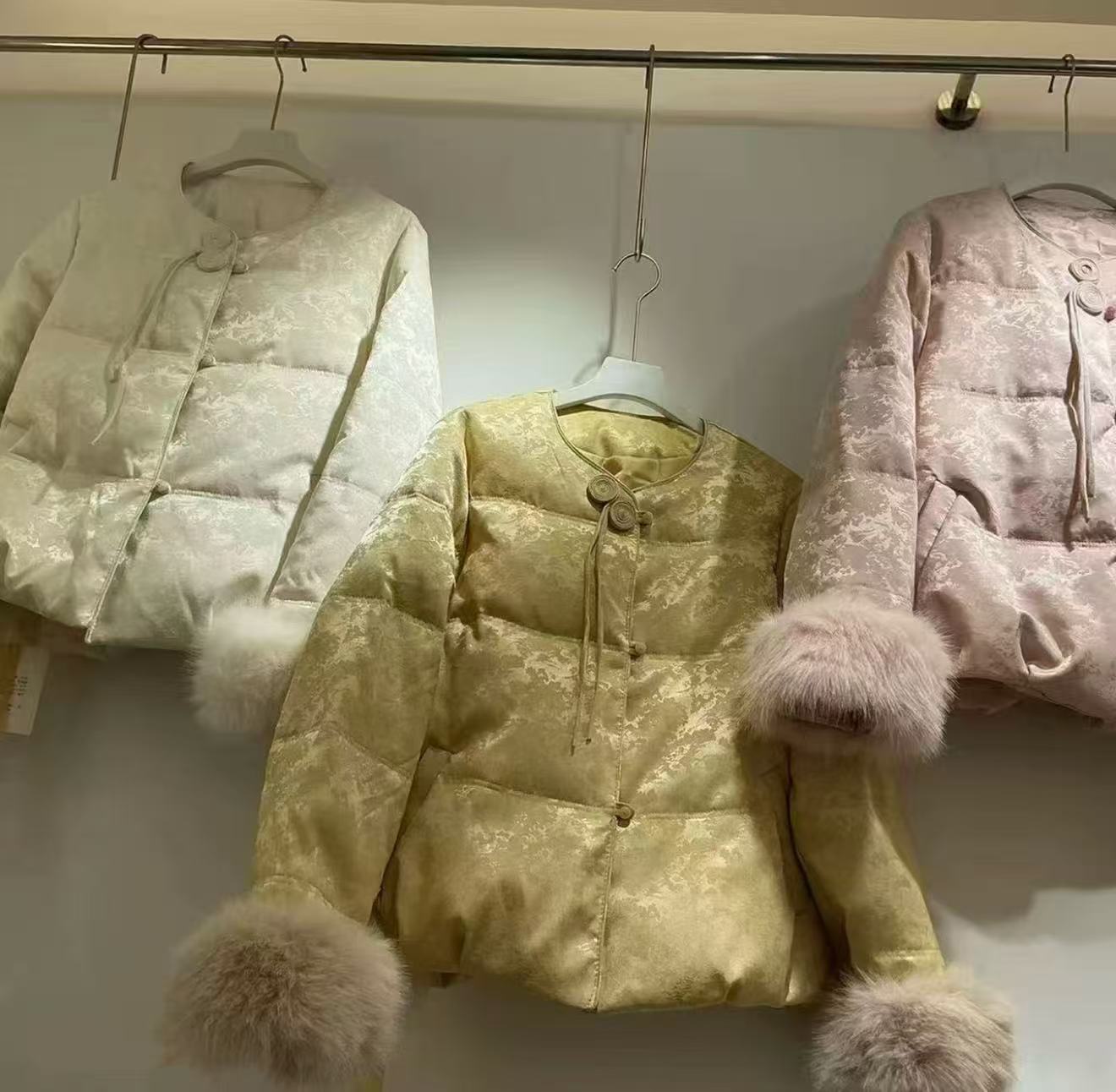 新中式国风棉服女款2025冬季新款提花高级感石墨烯云绒外套