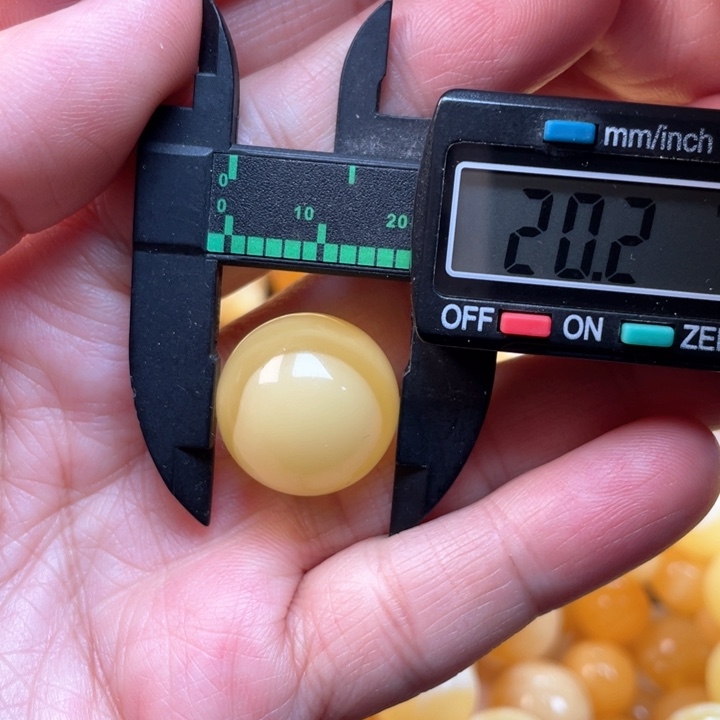 蜜蜡裸石未镶嵌蜜蜡珠子