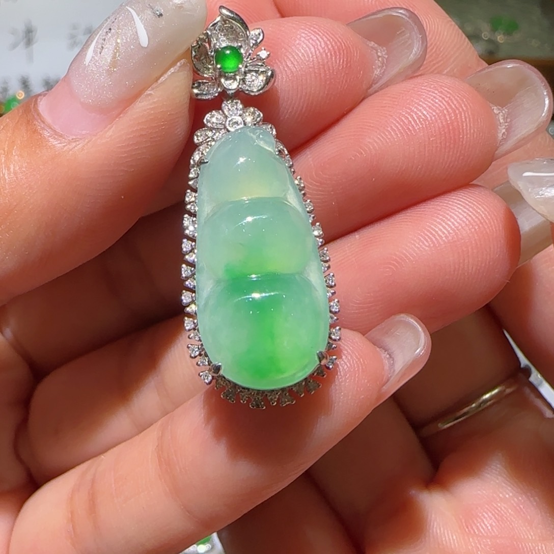 【闪购商品】翡翠颈饰18K金镶嵌缅甸