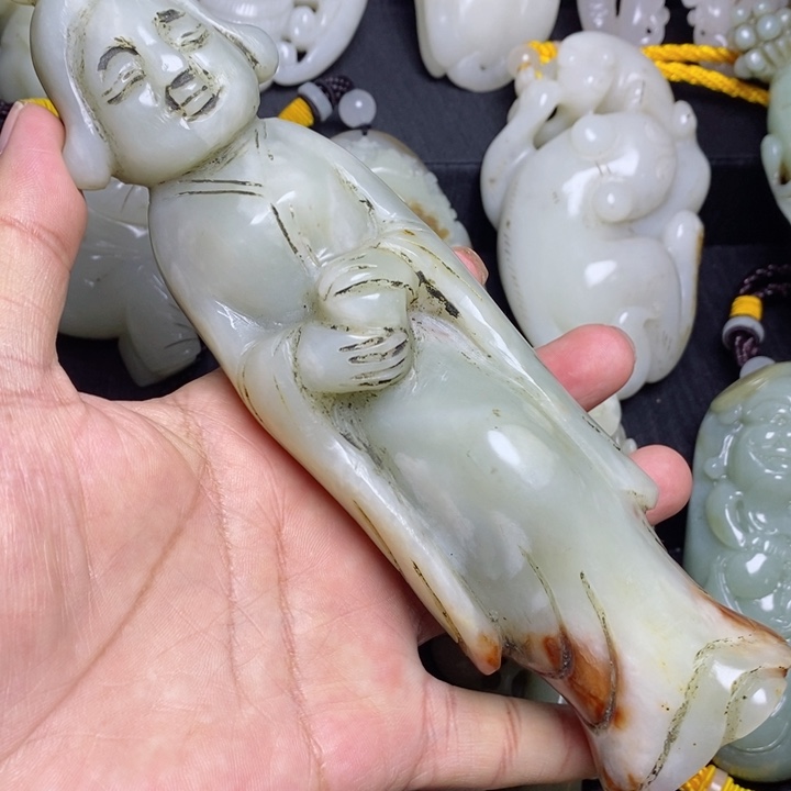 和田玉颈饰未镶嵌