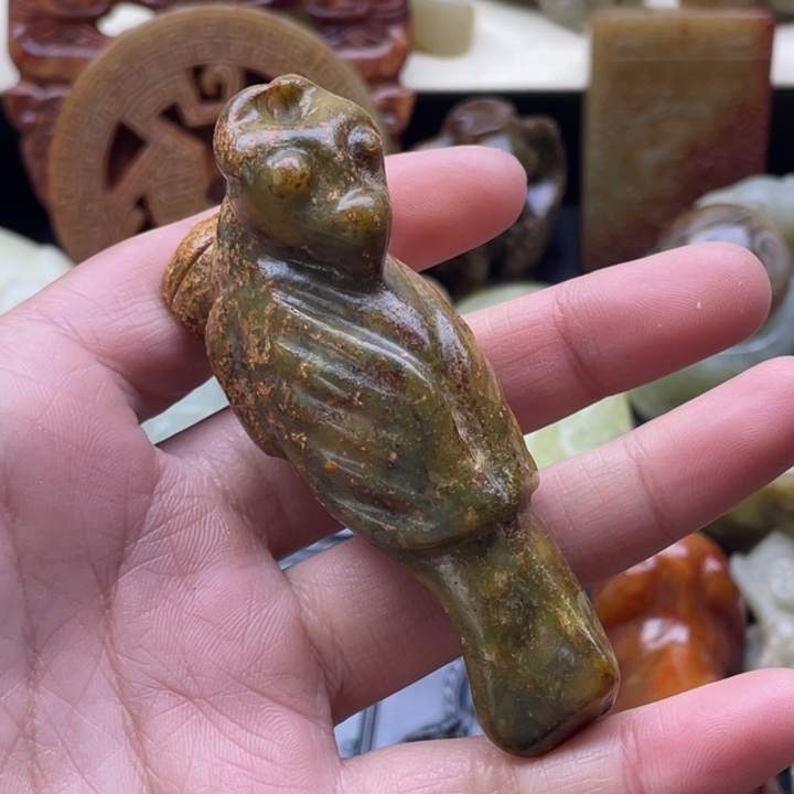 蛇纹石玉未镶嵌颈饰77