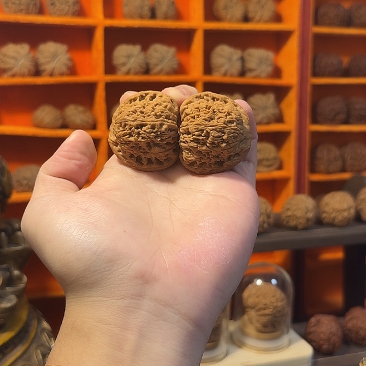 吊坠文玩核桃拉丝蚂蚁纹