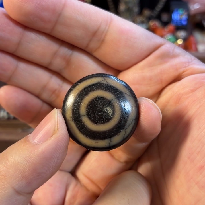 M***d玛瑙/玉髓未镶嵌颈饰