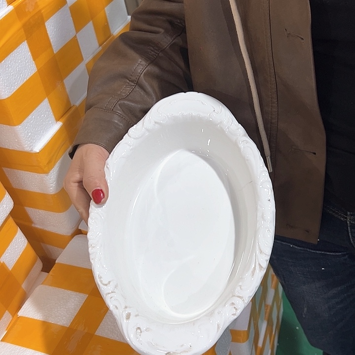 新骨瓷浮雕盘1只装