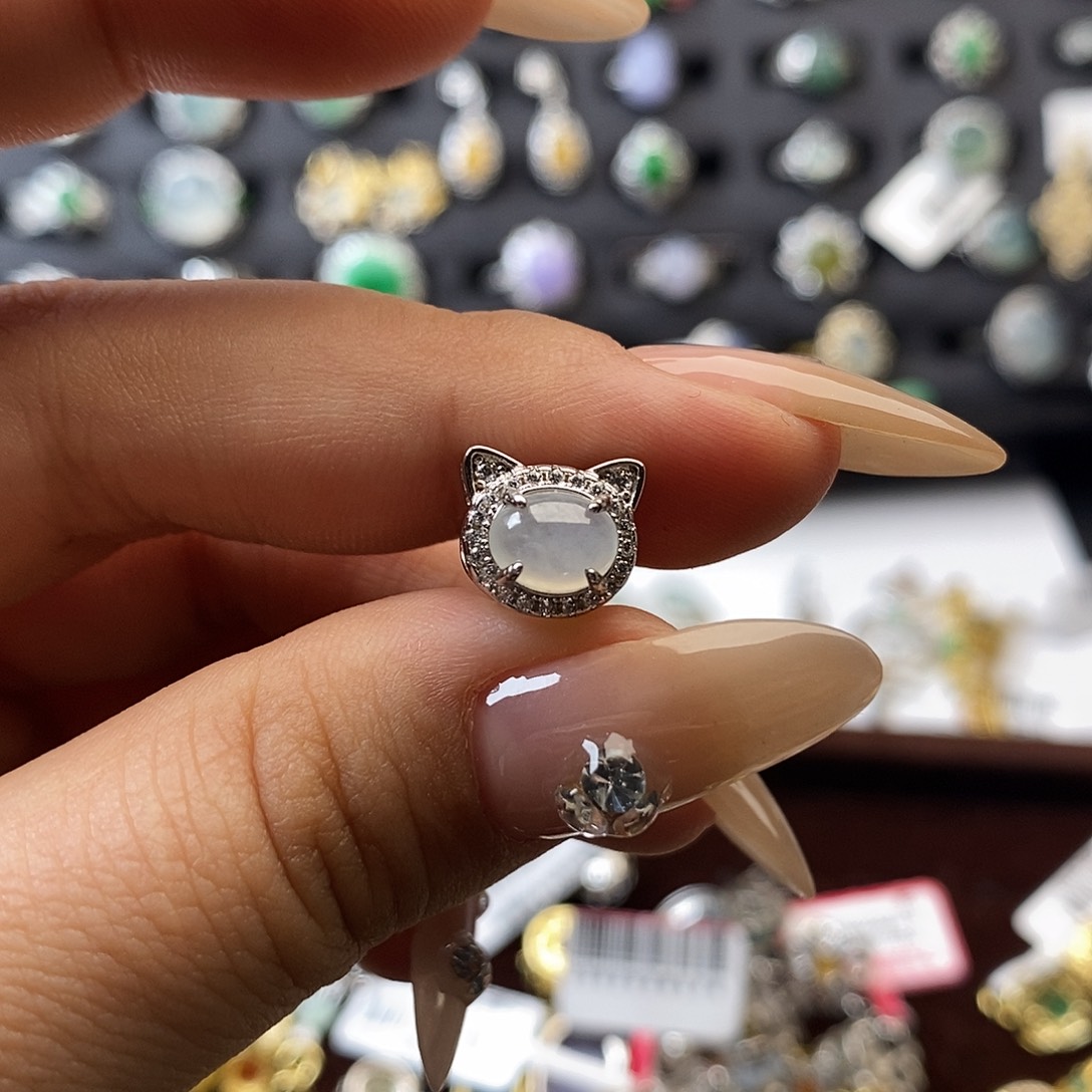 翡翠未镶嵌戒指翡翠