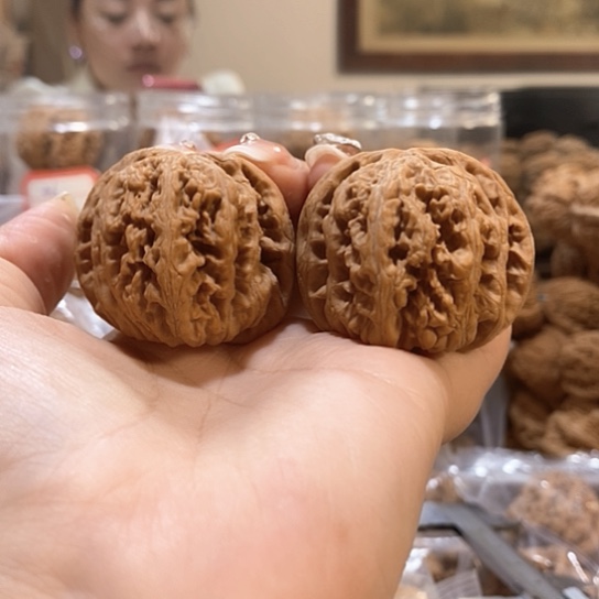 文玩核桃吊坠42大粗筋有修