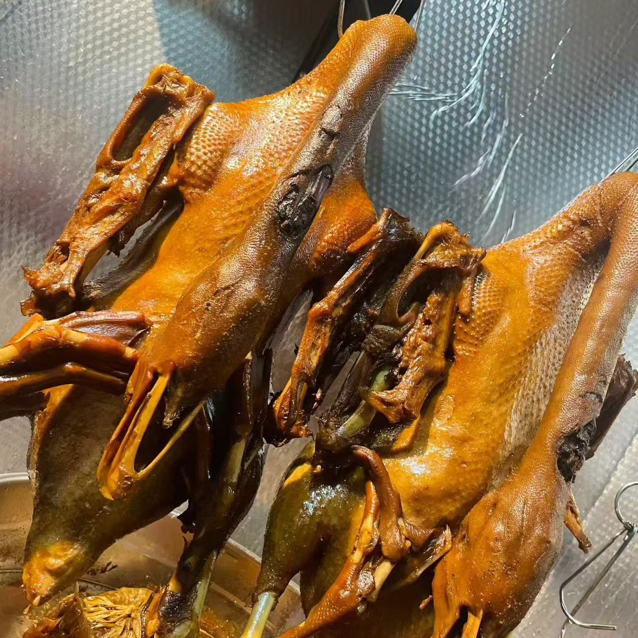 狮头鹅卤鹅整只带翅膀2斤