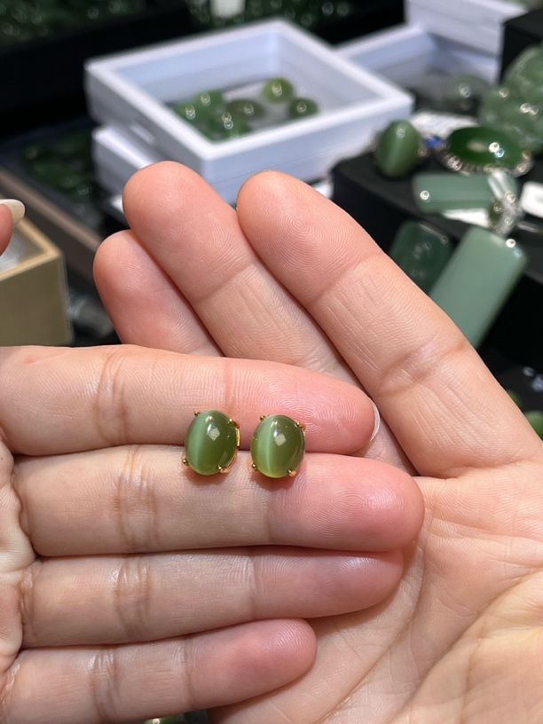和田玉碧玉绿猫眼一线天耳钉s925镶嵌