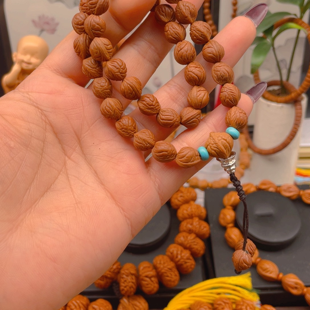 心***尘桃核手串红红火火。红红火火