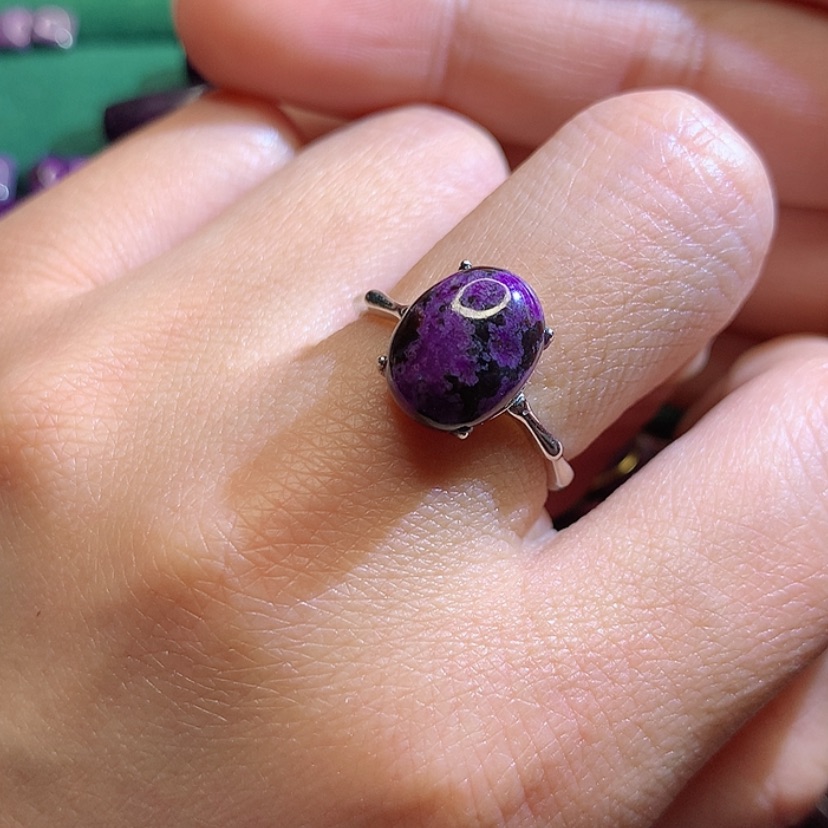 【闪购商品】苏纪石（舒俱来）戒指银S925镶嵌卖**施