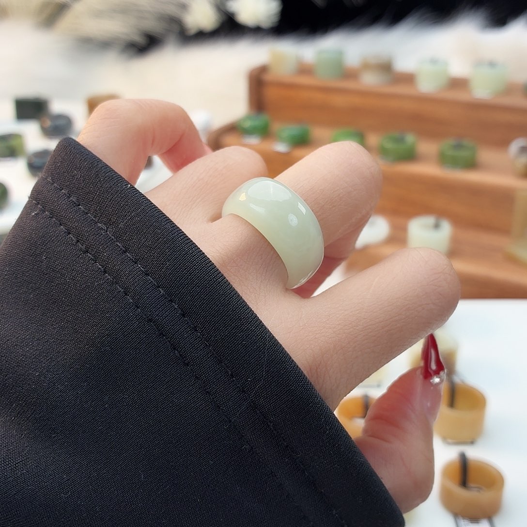 和田玉未镶嵌戒指i32晴水馒头18.7mm