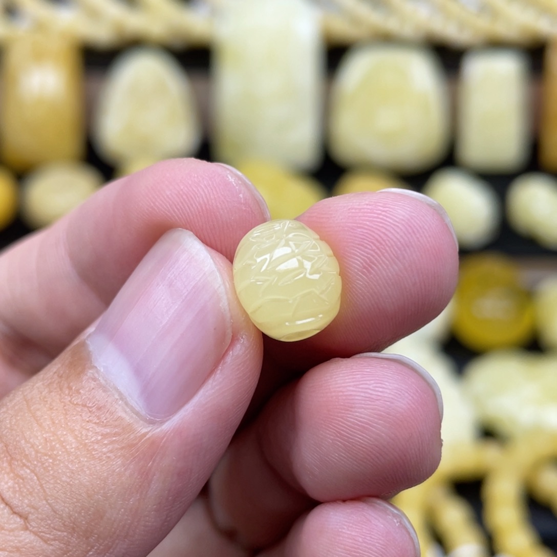 未镶嵌琥珀裸石琥珀蜜蜡