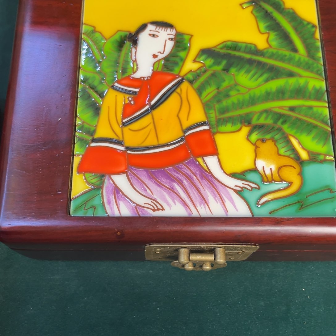 瓷片庐****女瓷器制作工艺