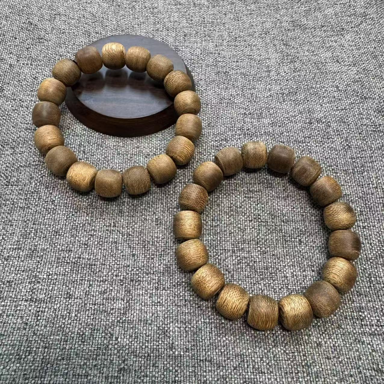 沉香沉水级野料黎母山海南黄油格卡12沉香手串一条（多样性发其一）