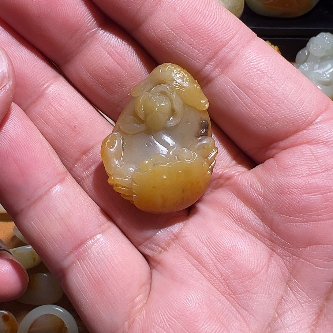 和田玉颈饰未镶嵌家