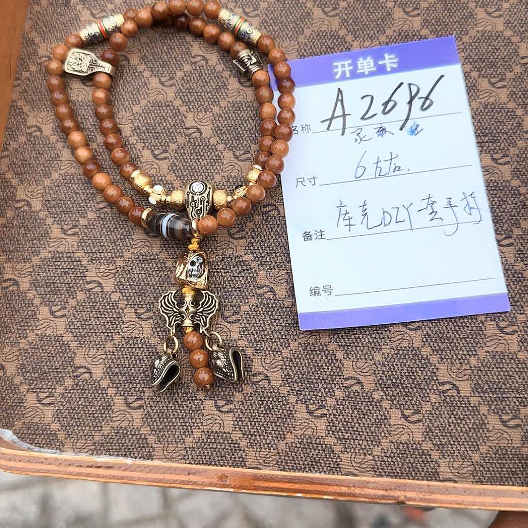 库克吊坠A2696库克手持黑斗篷6左右