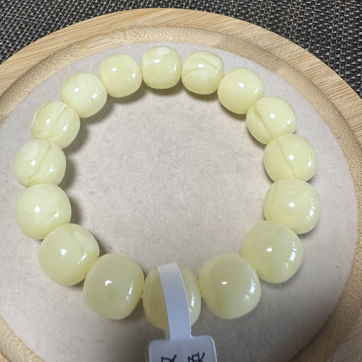 15.1咪同料乌瓷白浓蜡老型手串