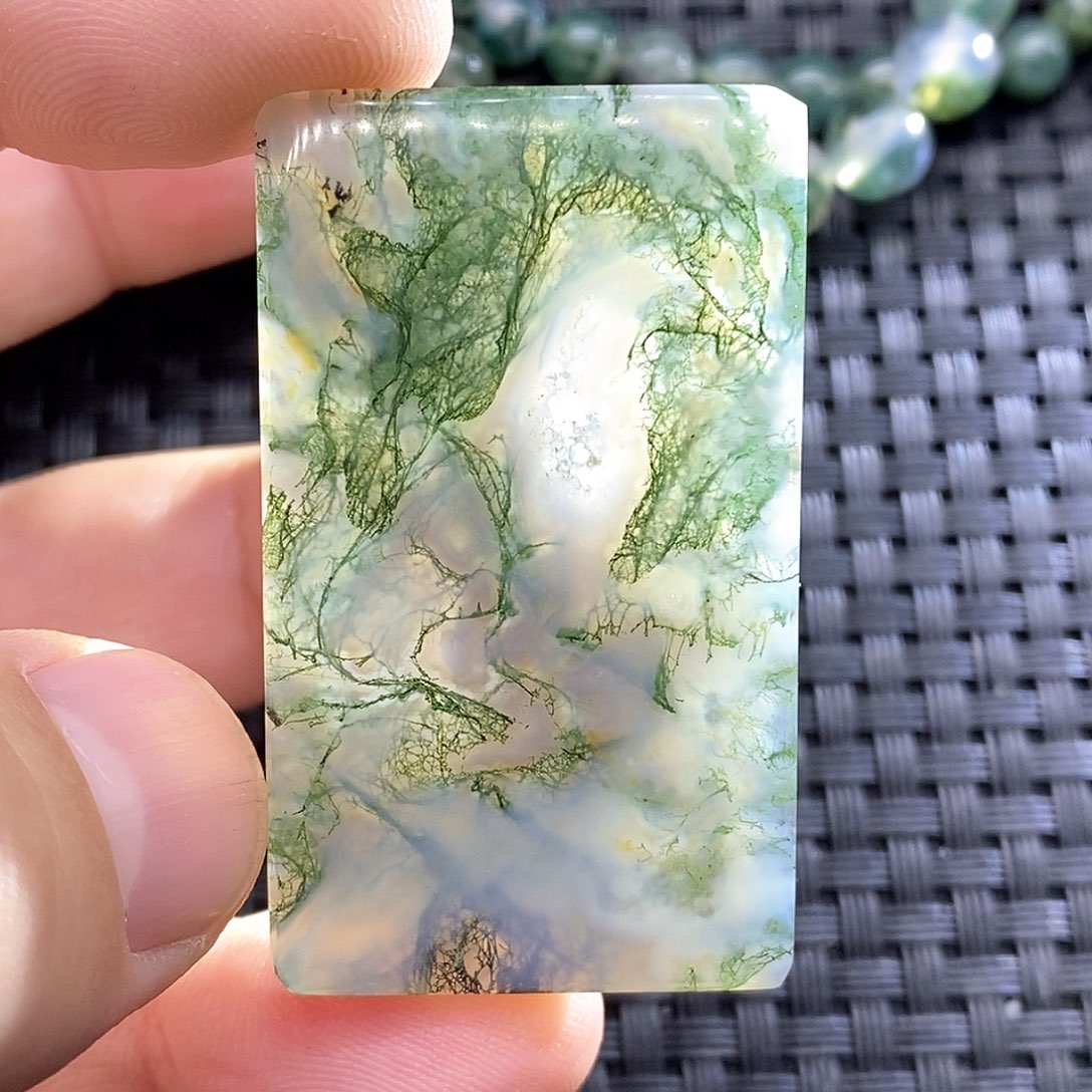 玛瑙/玉髓颈饰未镶嵌李*坤