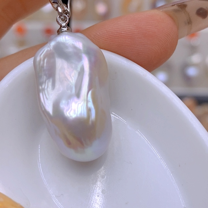 淡水珍珠吊坠(赠链)未镶嵌